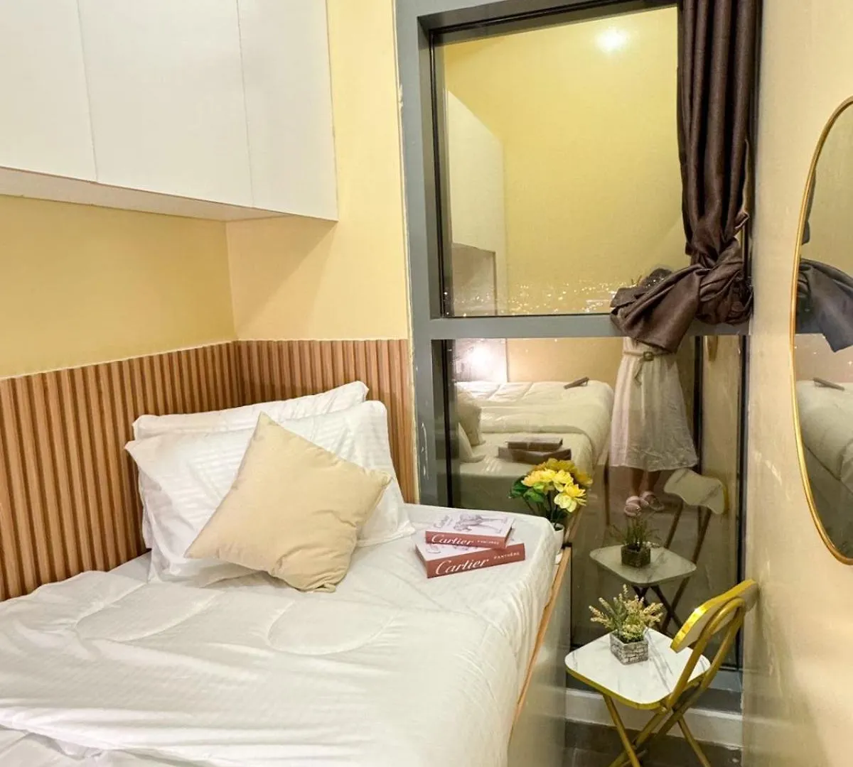 Hostel With Private Room Near Downtown Business Bay Dubaj