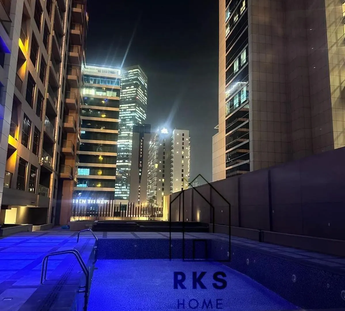 Hostel With Private Room Near Downtown Business Bay Dubai Homestay
