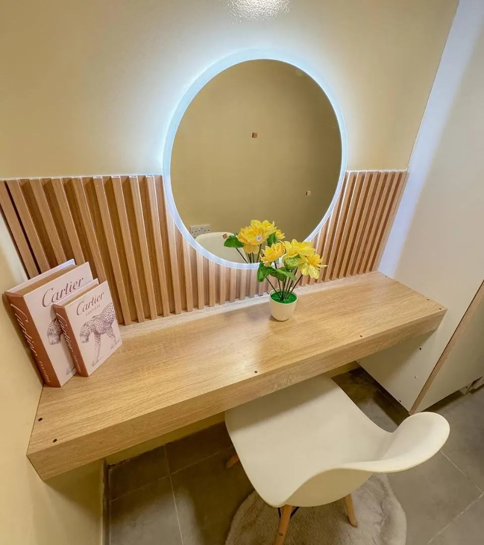Homestay Hostel With Private Room Near Downtown Business Bay Dubai